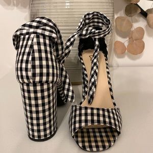 Lulus Tie Front Heels - Size 8.5